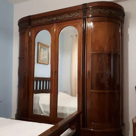 La Ninfa-fronte Mare Apartment *